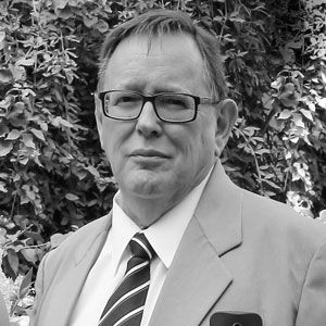 Carlos F Paula 2 300